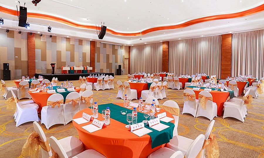 Harris Hotel Самаринда Екстериор снимка